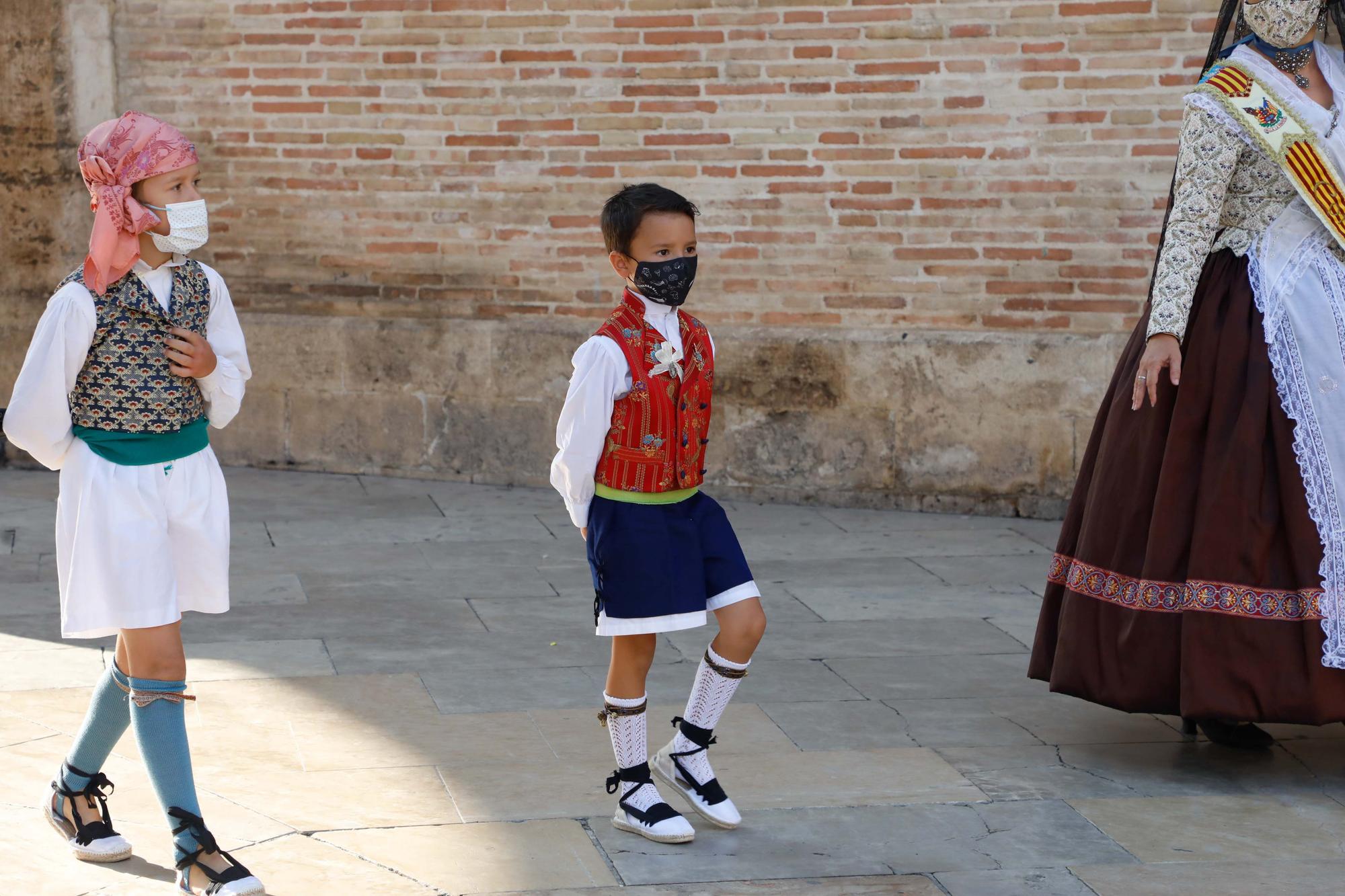 Búscate en el segundo día de Ofrenda por las calles del Mar y Avellanas (entre las 10:00 y 11:00 horas)