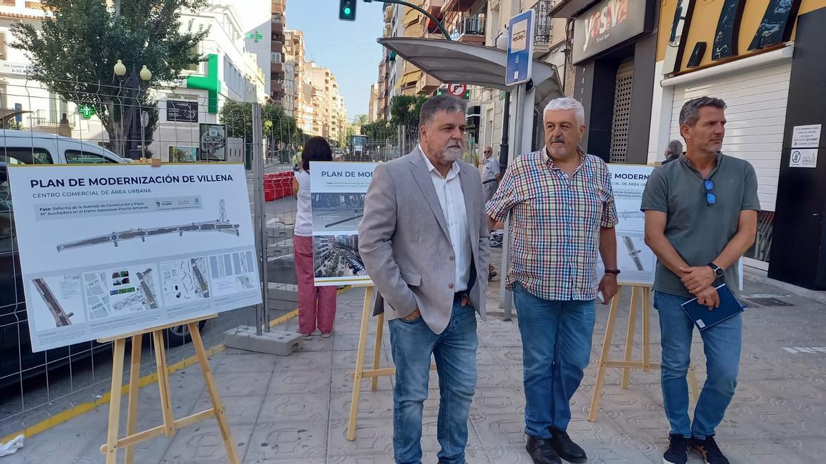 Un momento de la visita girada este miércoles a las obras de la avenida de la Constitución.