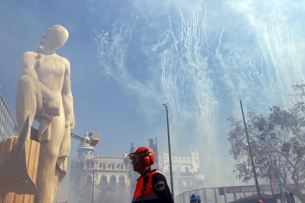 Búscate en la mascletà del 13 de marzo