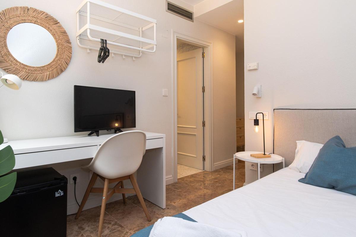 Habitación individual en el hotel Orús de Zaragoza.