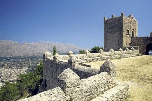 Puig Maria: Fernblick mit Grillmöglichkeit