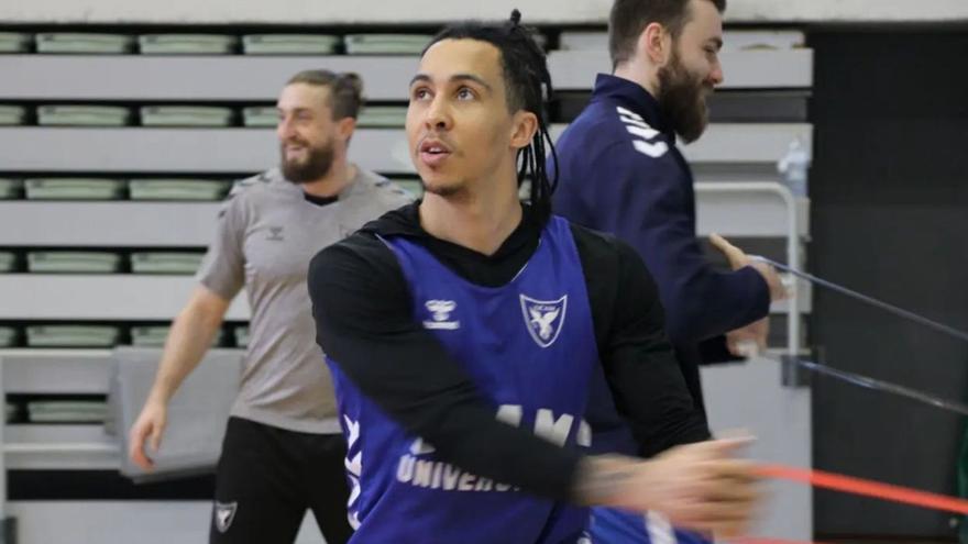 Travis Trice, base del UCAM Murcia, durante un entrenamiento en el Palacio. | PRENSA UCAM MURCIA CB