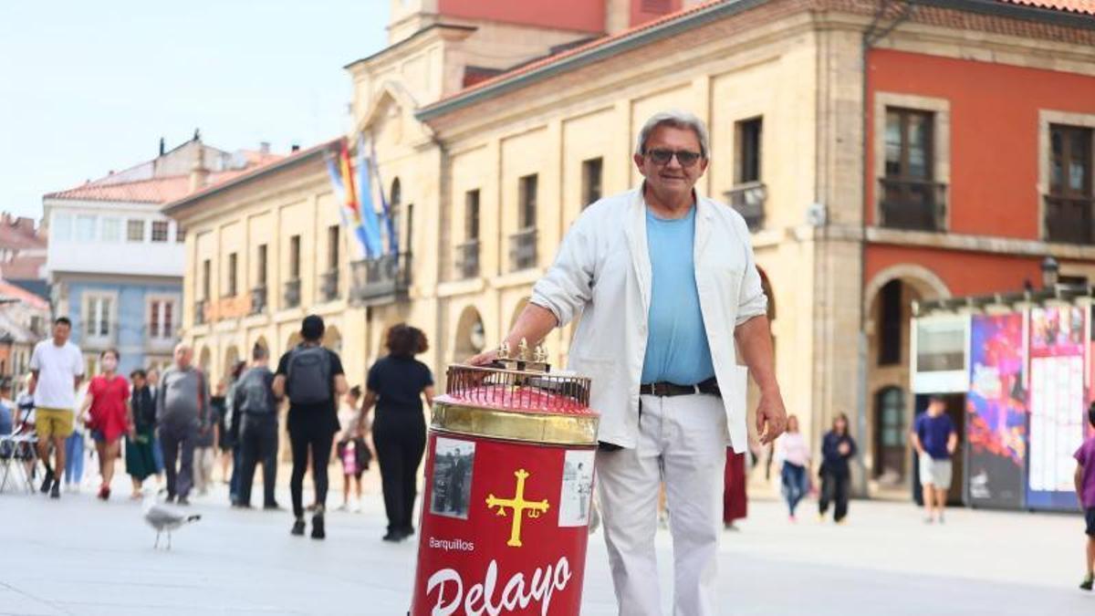 Guillermo Pelayo con su popular bombo en el Parche.