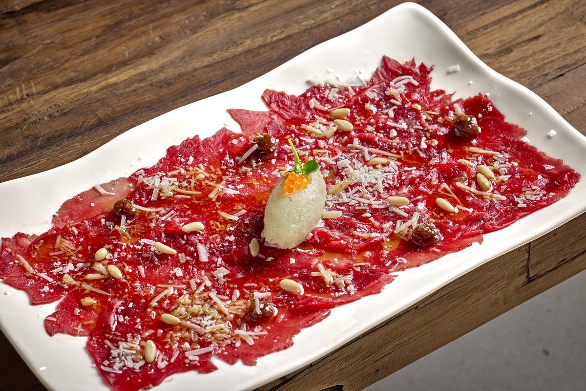 El nuevo restaurante El Campero Madrid ocupa un palacete rehabilitado del siglo XIX en la calle Lagasca, donde reproduce la experiencia gastronómica del mítico establecimiento de Barbate dedicada al atún rojo de almadraba.