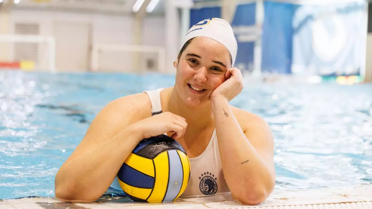 Paula Leitón, waterpolista del CN Sabadell y oro olímpico: "A mí me puedes juzgar por mi rendimiento, pero no por mi cuerpo"