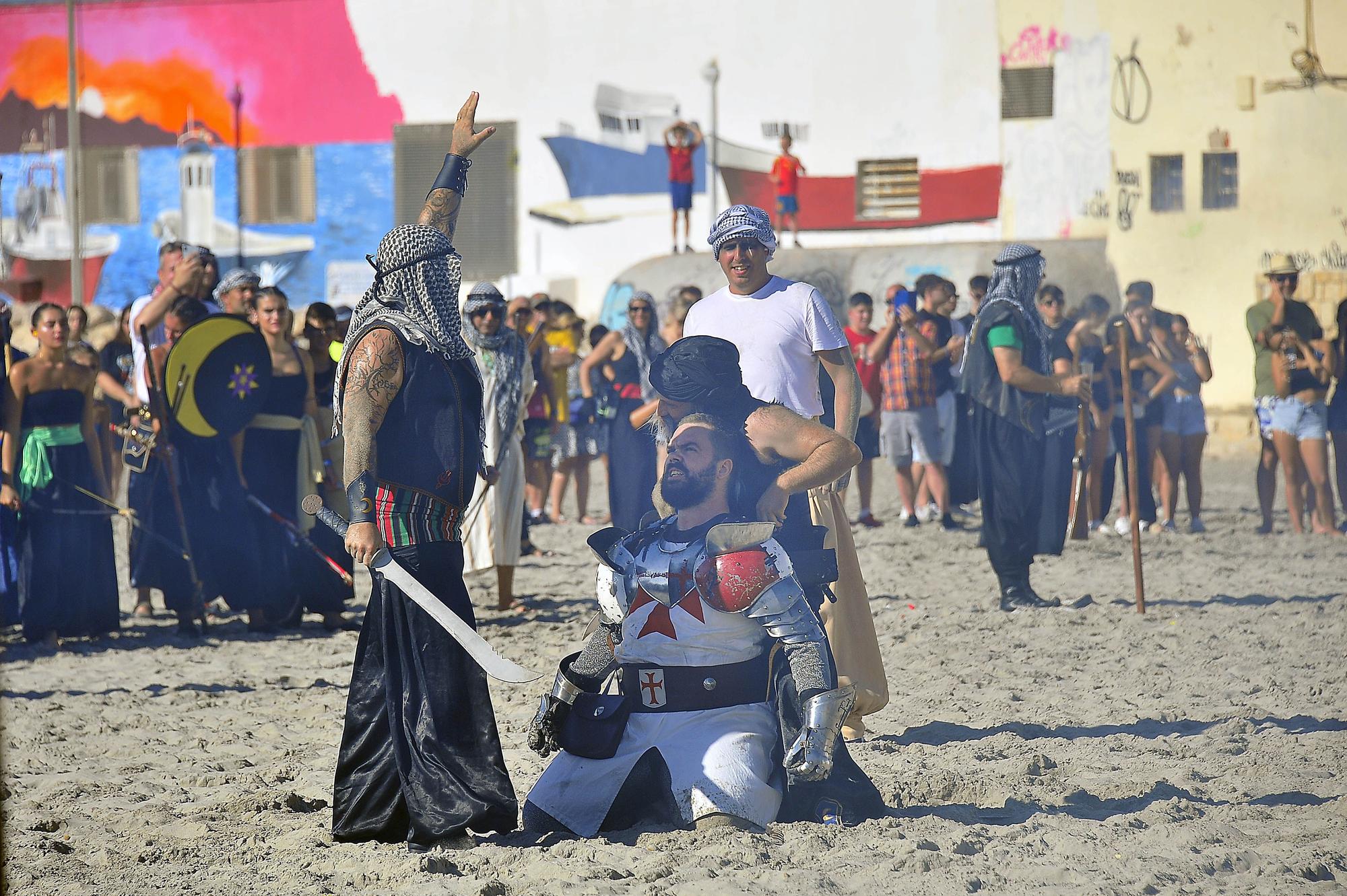 FIESTAS SANTA POLA. Asalto moro en la playa de Levante.