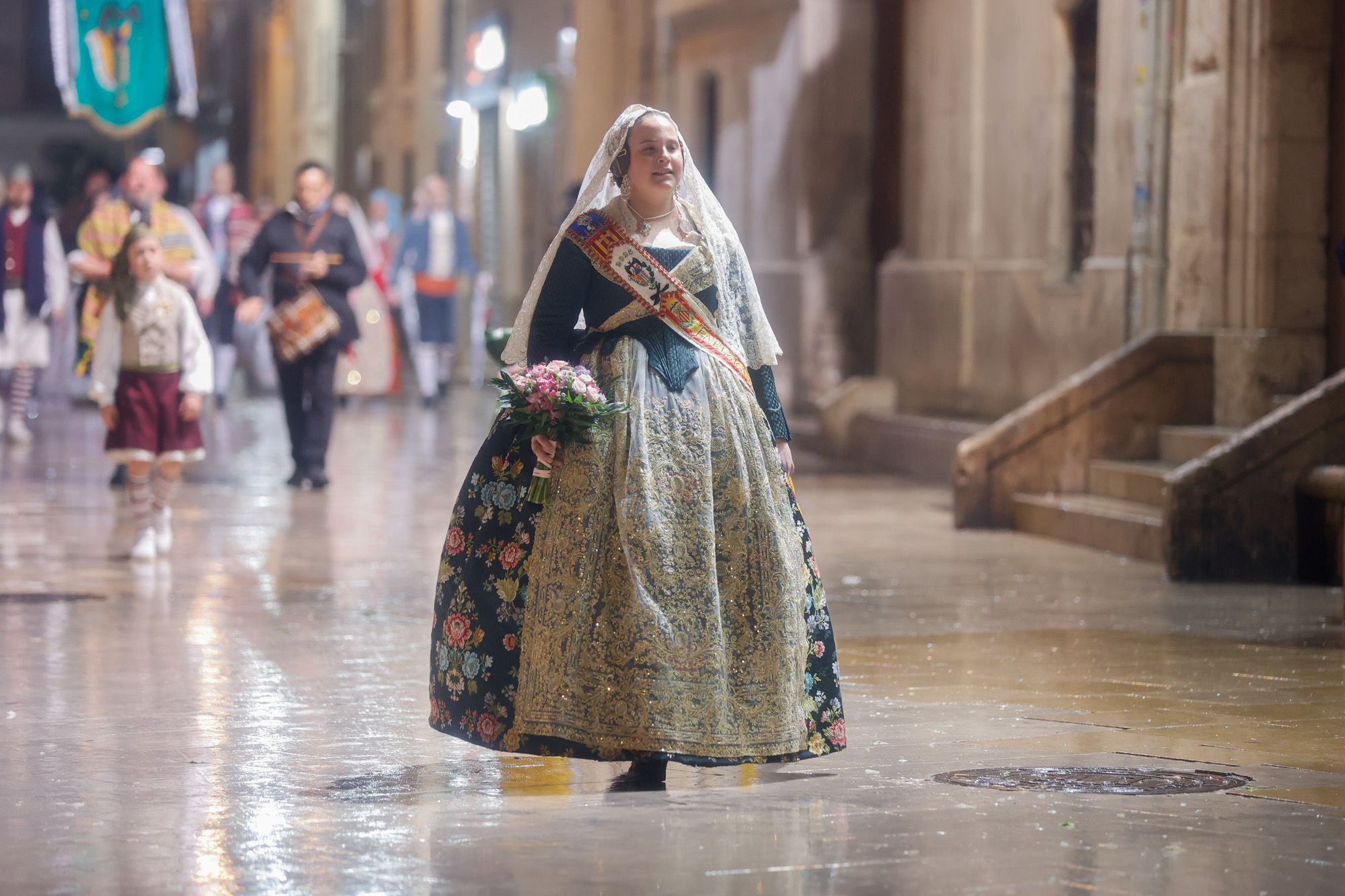 Falleras Mayores en la Ofrenda 2025. Día 18 (2/3)