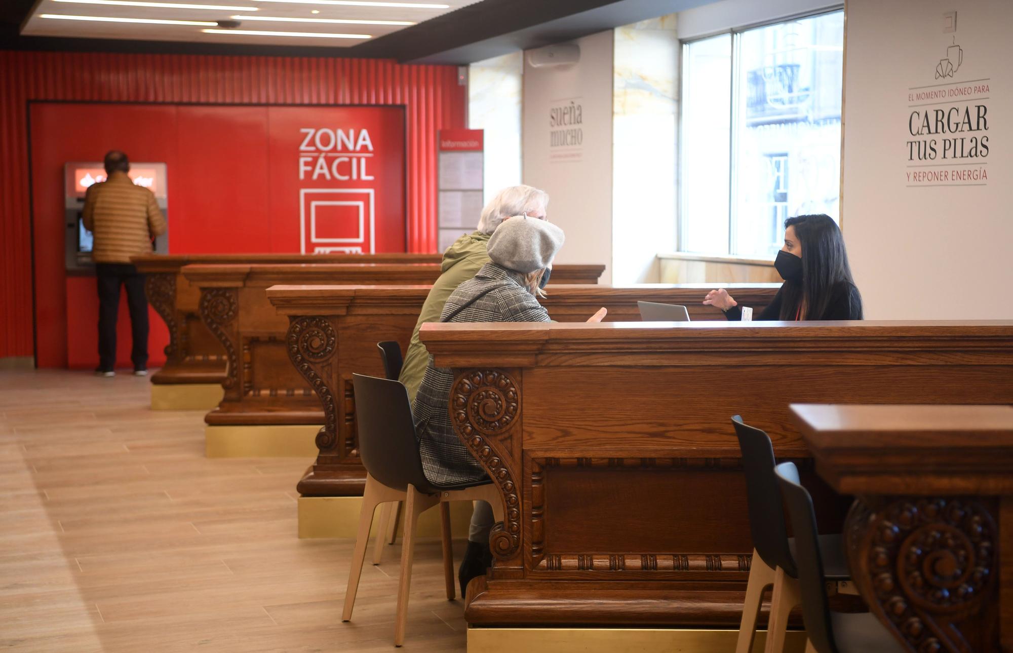 Abre en el antiguo edificio del Banco Pastor Work Café A Coruña, un nuevo modelo de oficina bancaria