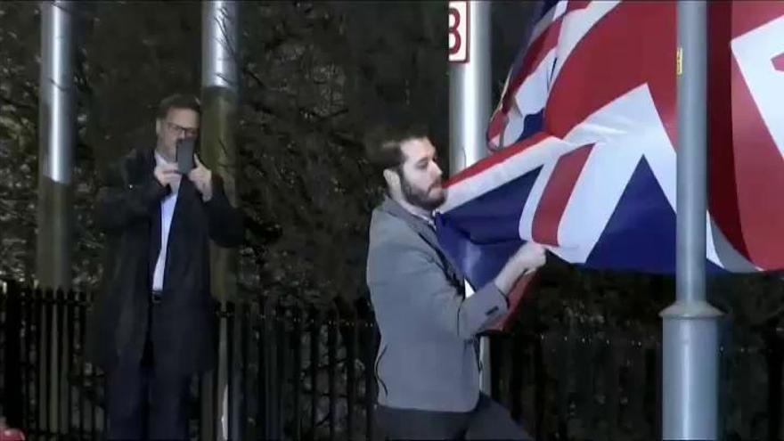 Las principales instituciones europeas arrían la bandera británica
