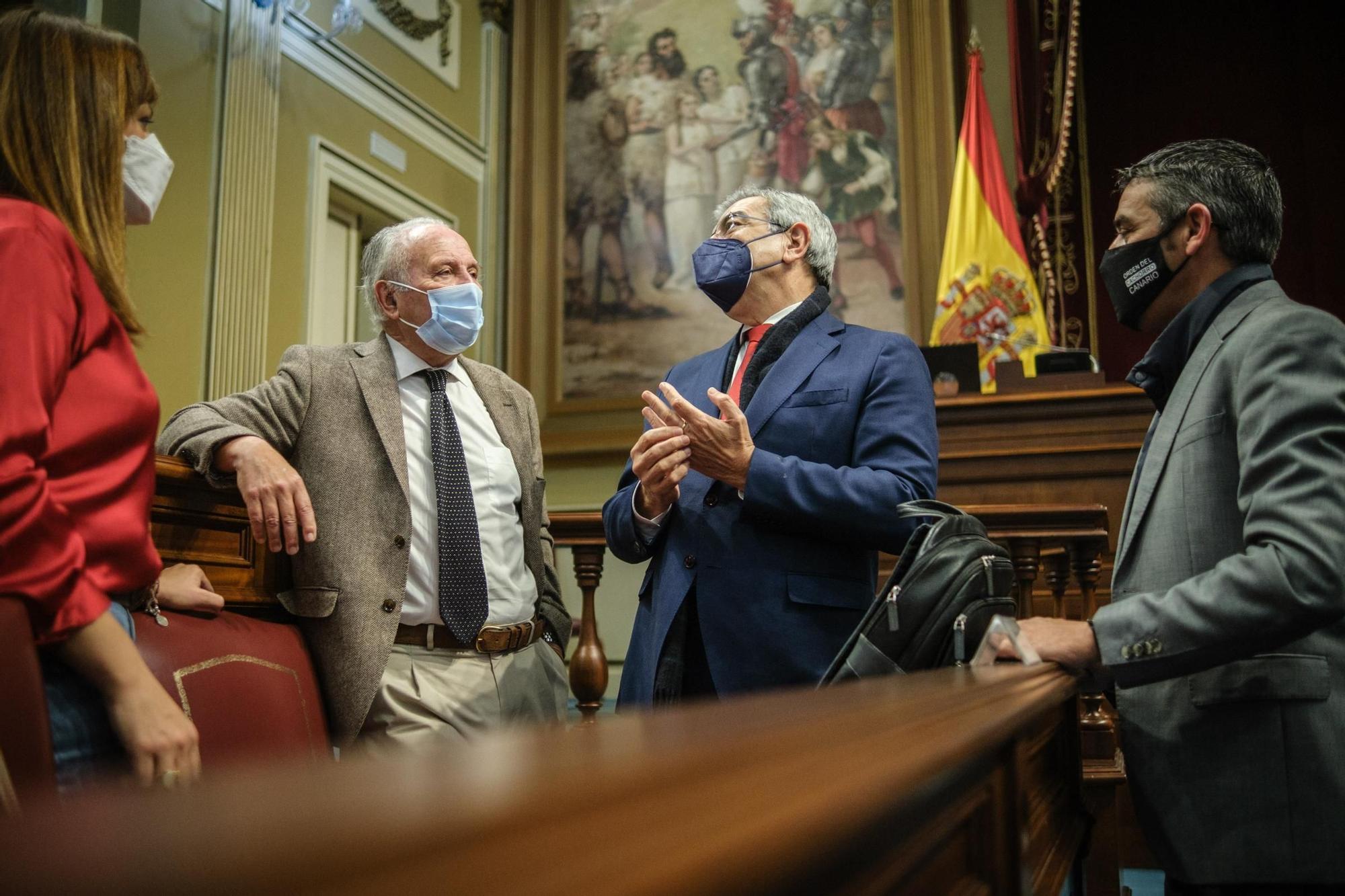 Pleno extraordinario del Parlamento de Canarias (20/01/2022)