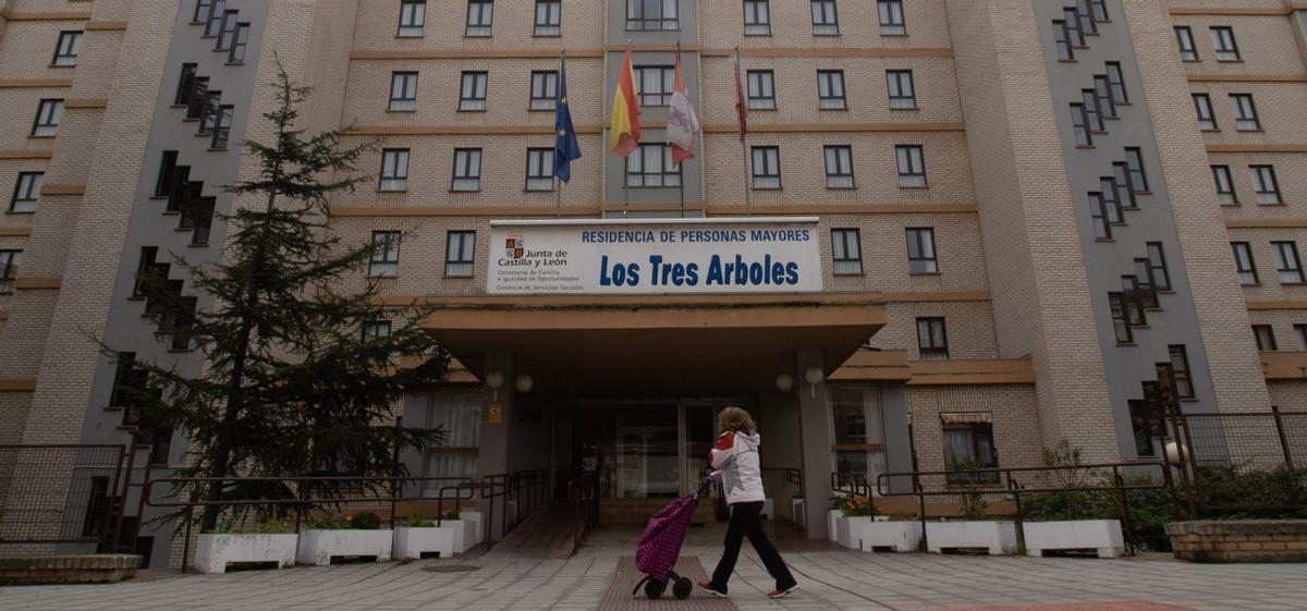 Residencia de Los Tres Árboles.