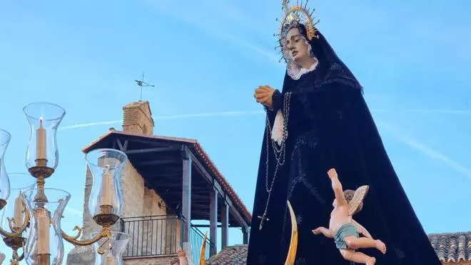 GALERÍA | Toro arropa a la Virgen de la Soledad