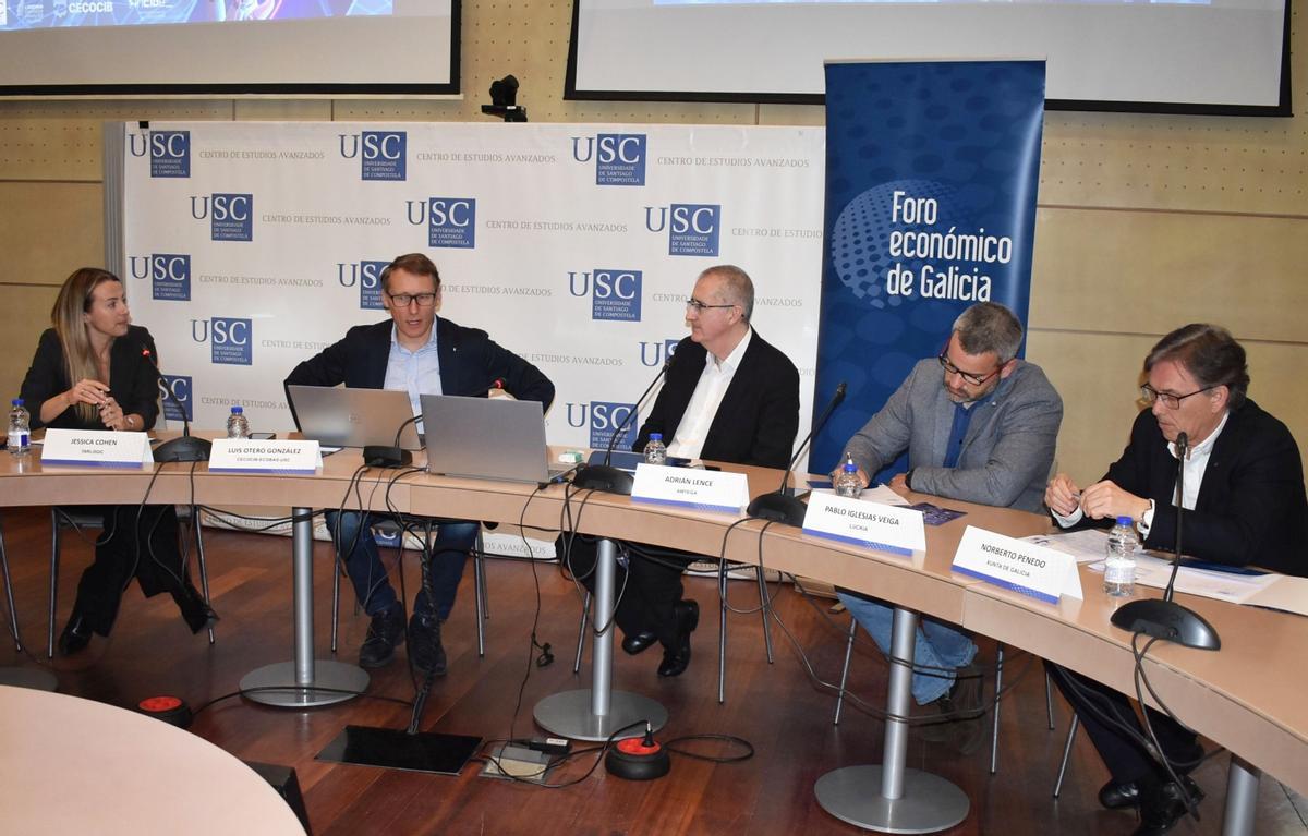 Jessica Cohen (Tarlogic), Luis Otero, Adrián Lence (Amtega), Pablo Iglesias Veiga (Luckia) y Norberto Penedo (Xunta).