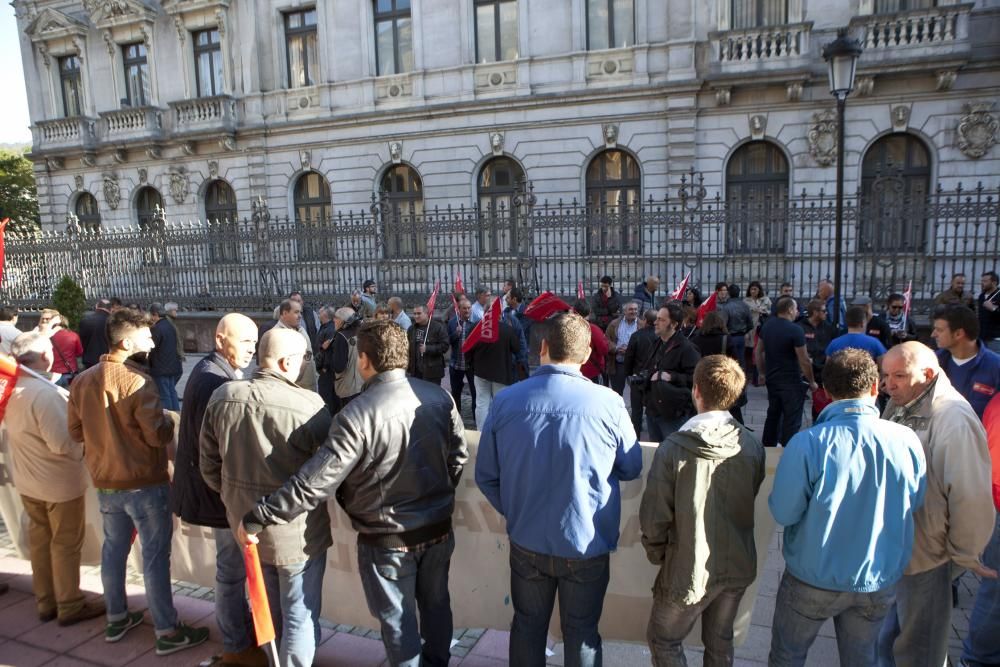 Reunión de Javier Fernández con los sindicatos mineros