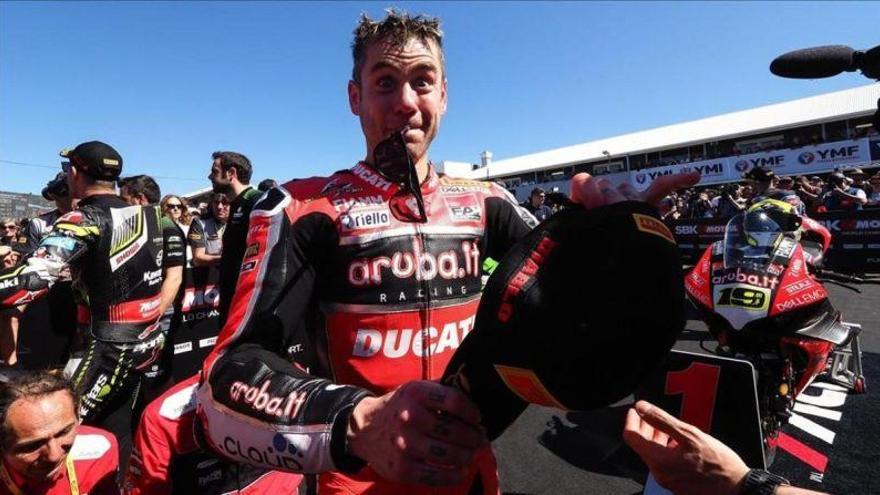 Bautista (Ducati) arrasa en su debut en el Mundial de Superbikes