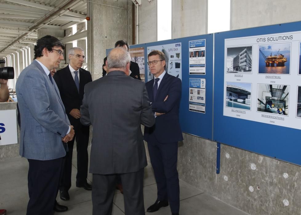 Visita de Feijóo a la planta de Enor en Vigo