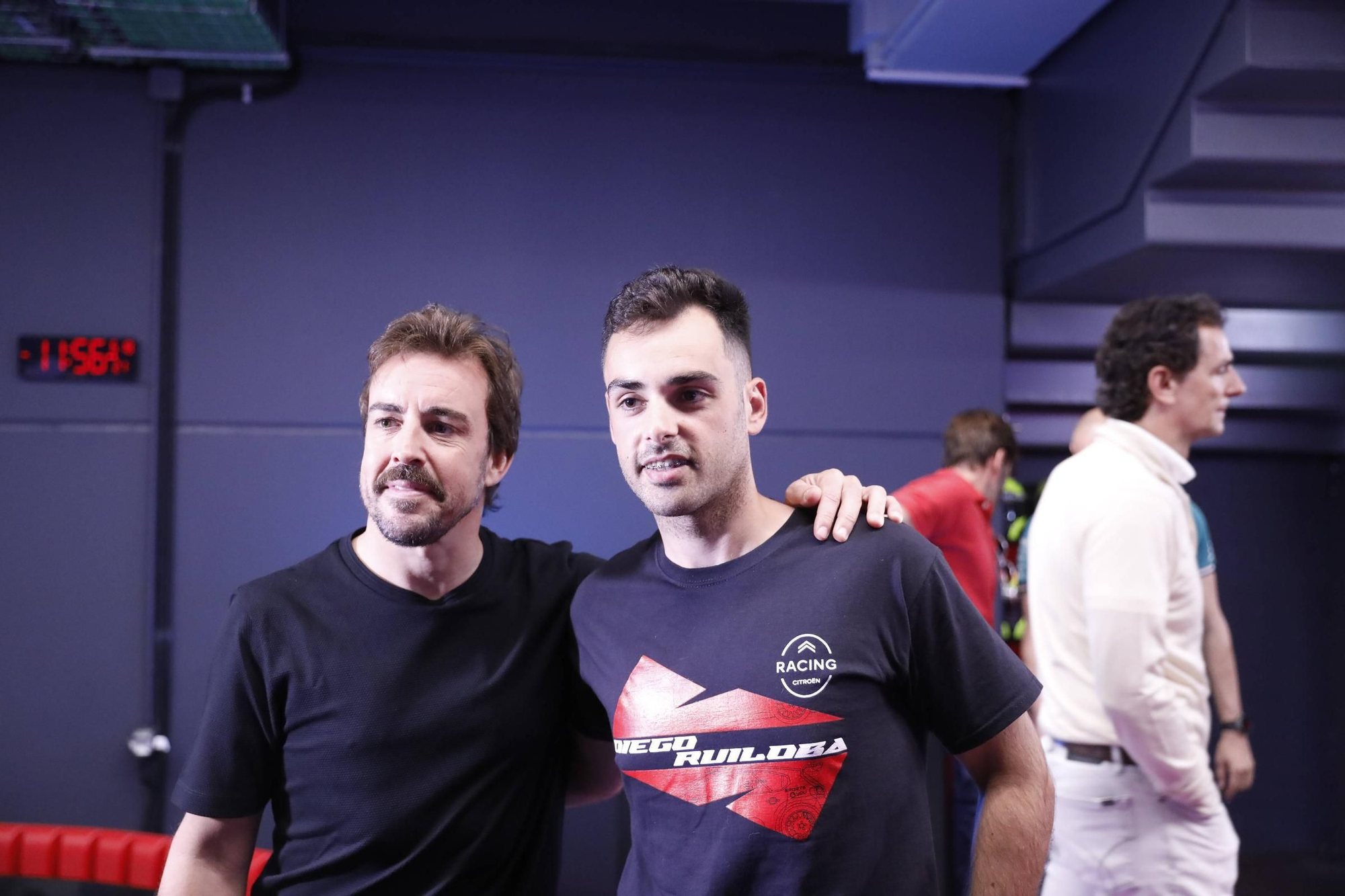 El piloto de Fórmula 1 Fernando Alonso presenta su nuevo circuito indoor de karting en La Morgal (Llanera)