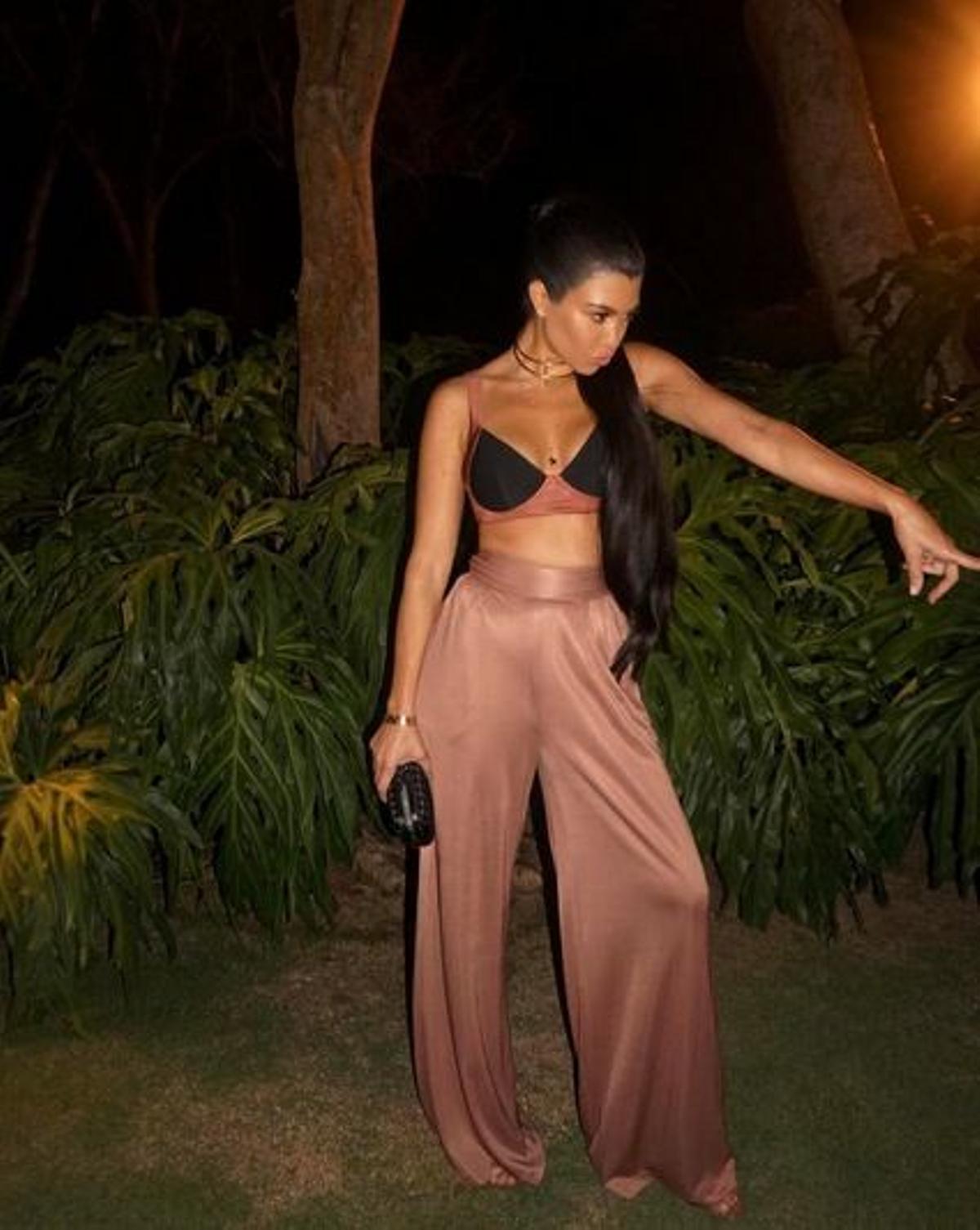 Viaje a Costa Rica: el look de noche de Kourtney Kardashian