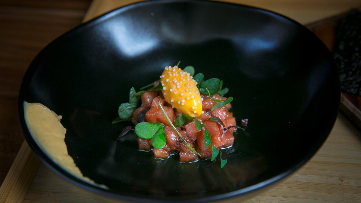 El tartar de atún con mayonesa de 'miso' del restaurante Kuzu.