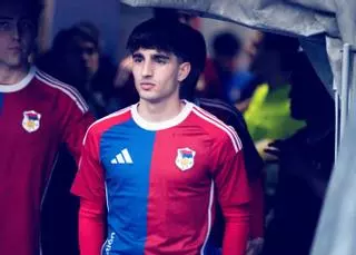 El delantero de moda en Segunda Federación juega en Ganzábal y lo tiene claro: "Todos en el Langreo creemos en la permanencia"