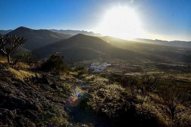 Visita al primer rayo de sol del solsticio de ...