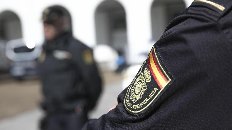 Indemnizan a un policía de Gijón que perdió un diente por la agresión de un delincuente