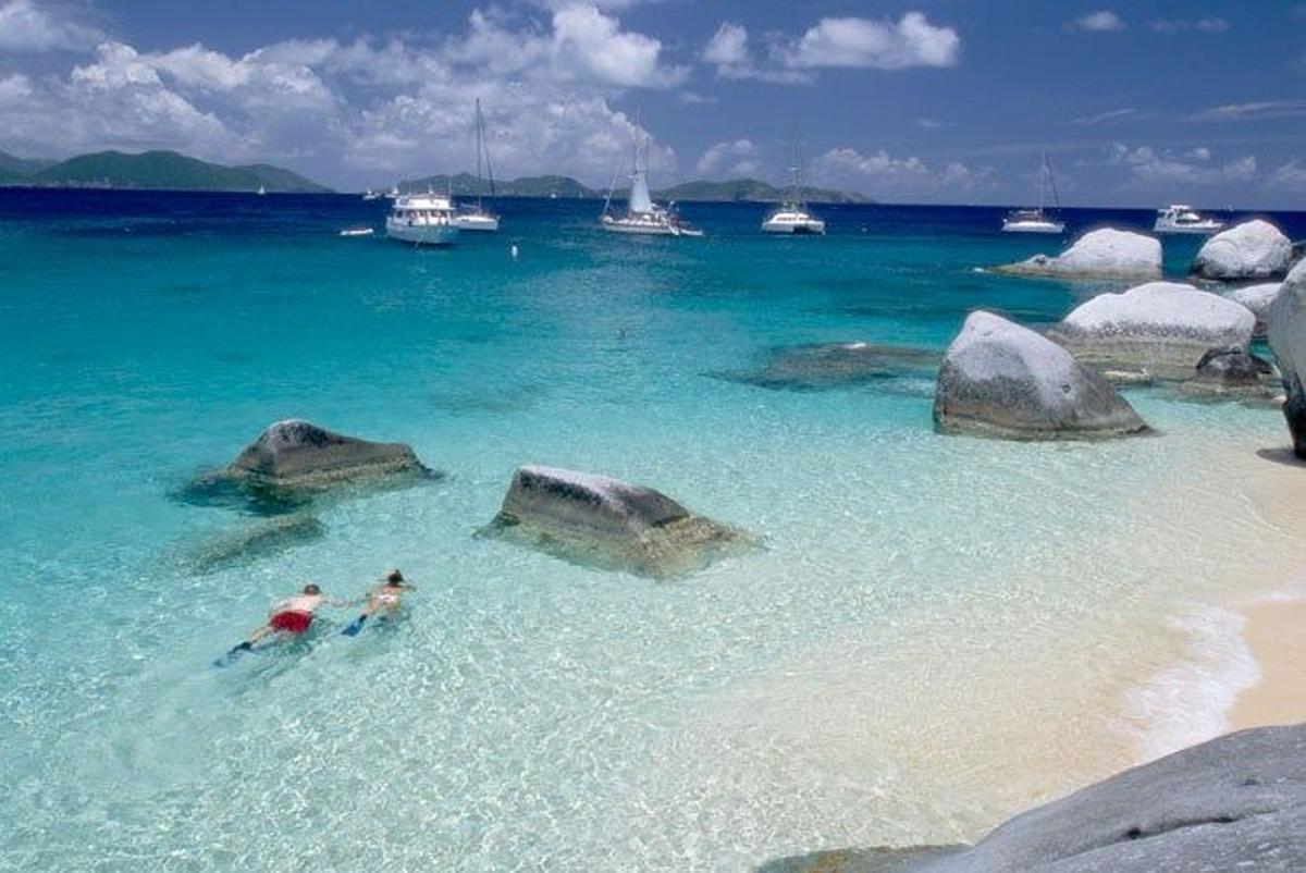 La claridad de las aguas hace posible disfrutar de los fondos marinos de The Baths.