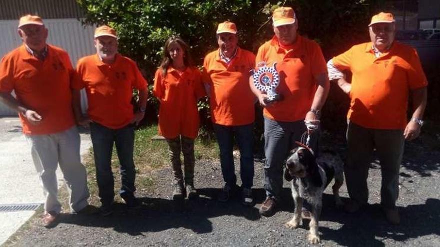 Vencedores y miembros de la organización, ayer.