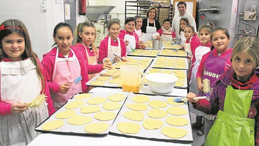 Las festeras repartirán el martes 22.000 ‘coquetes’