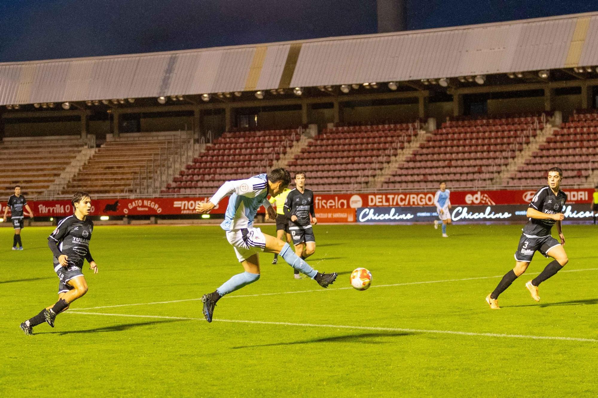 Agónico triunfo del Compostela ante el Noya