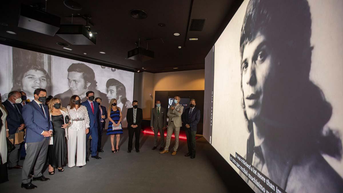 Momento de la inauguración del  museo dedicado a Camarón de la Isla, que se adentra en su leyenda y a preservar la memoria del cantaor que revolucionó e hizo universal el flamenco, en la localidad gaditana de San Fernando.