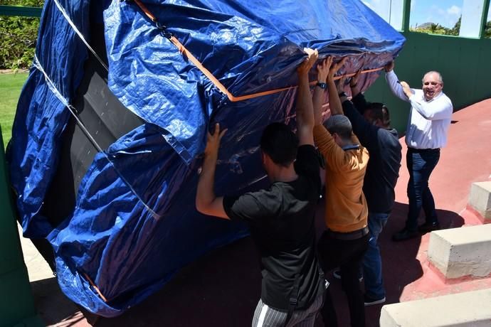 04/04/2019 TELDE.  Montaje del escenario del Carnaval de Telde en el parque Urbano de San Juan.  Fotógrafa: YAIZA SOCORRO.  | 04/04/2019 | Fotógrafo: Yaiza Socorro