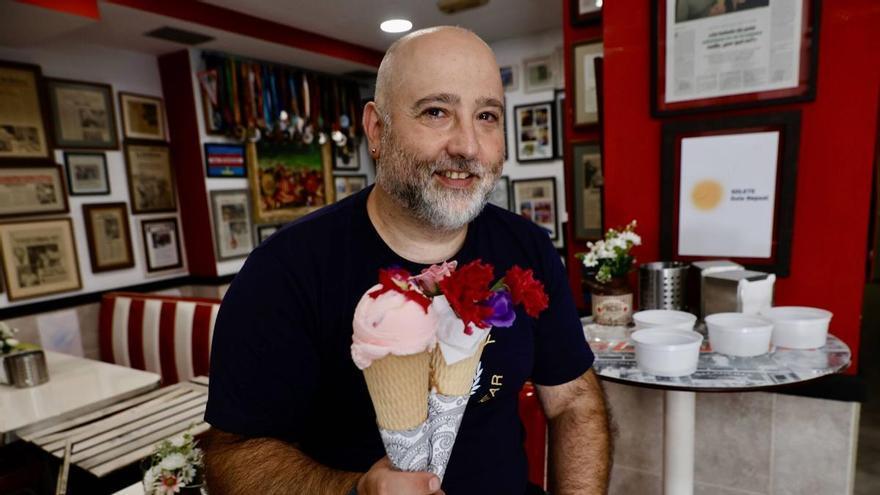 El verano florece en la heladería Islandia: tras el helado de fabada y ajo llega a Gijón el de rosas y violetas