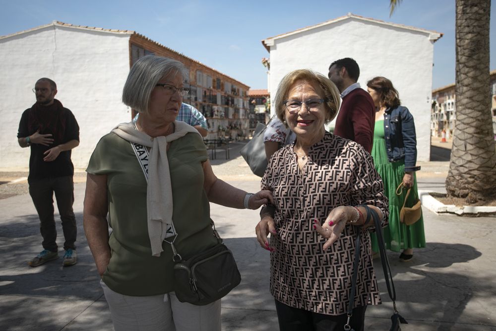 Cuatro vecinos de Sagunt que sufrieron la barbarie nazi en el campo de Mauthausen ya tienen un lugar donde ser recordados en la entrada del cementerio de Sagunt