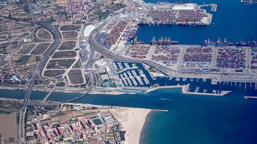 Entorno del puerto de València.
