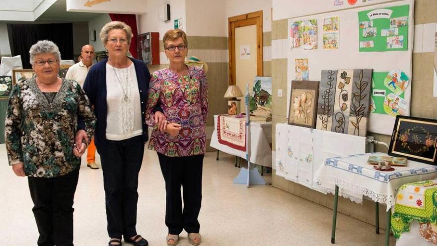 Orfelita González, Carmen Fernández y Pilar Valdés.