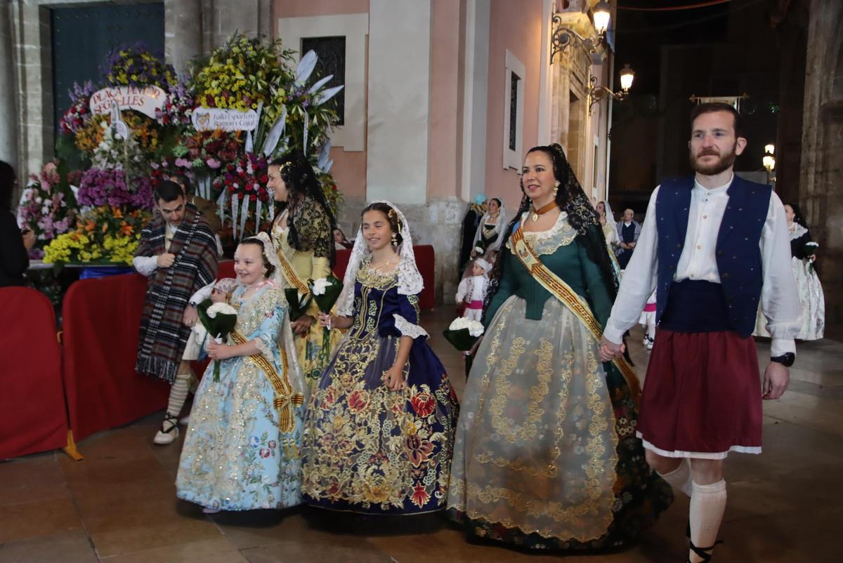 Todas las fotos de la ofrenda del 18 de marzo por la calle San Vicente hasta la 21:30 horas