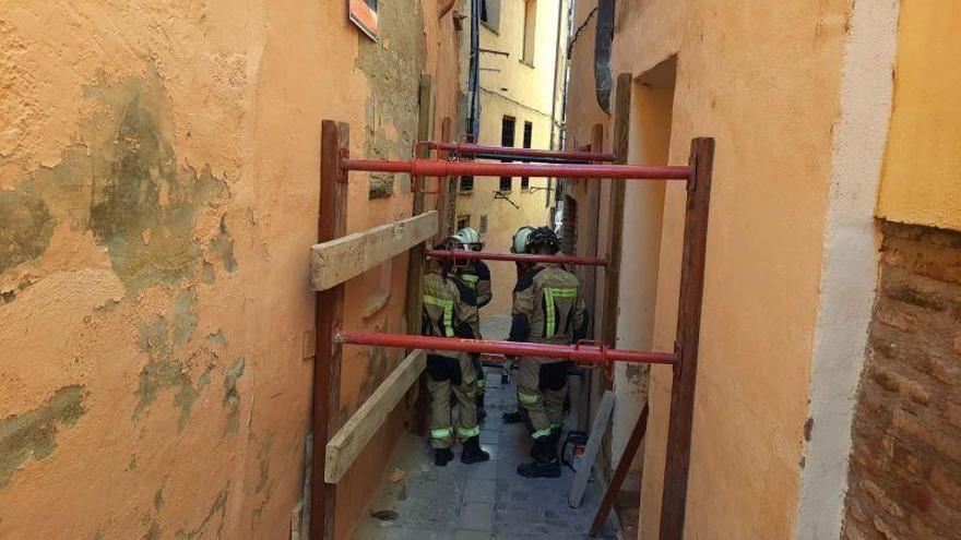 Se derrumba completamente el interior de una vivienda deshabitada en Tarazona