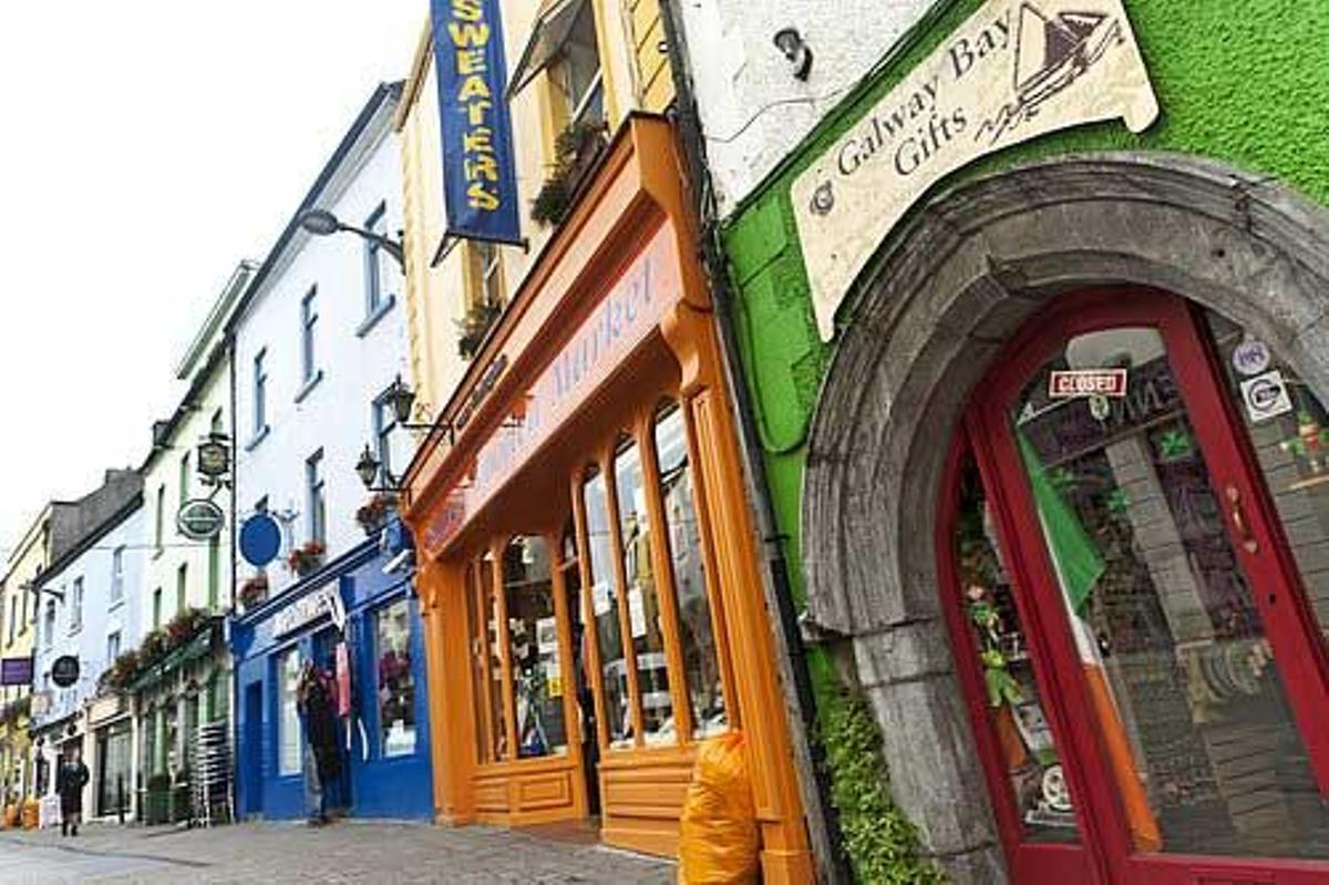 Calle comercial en Galway.