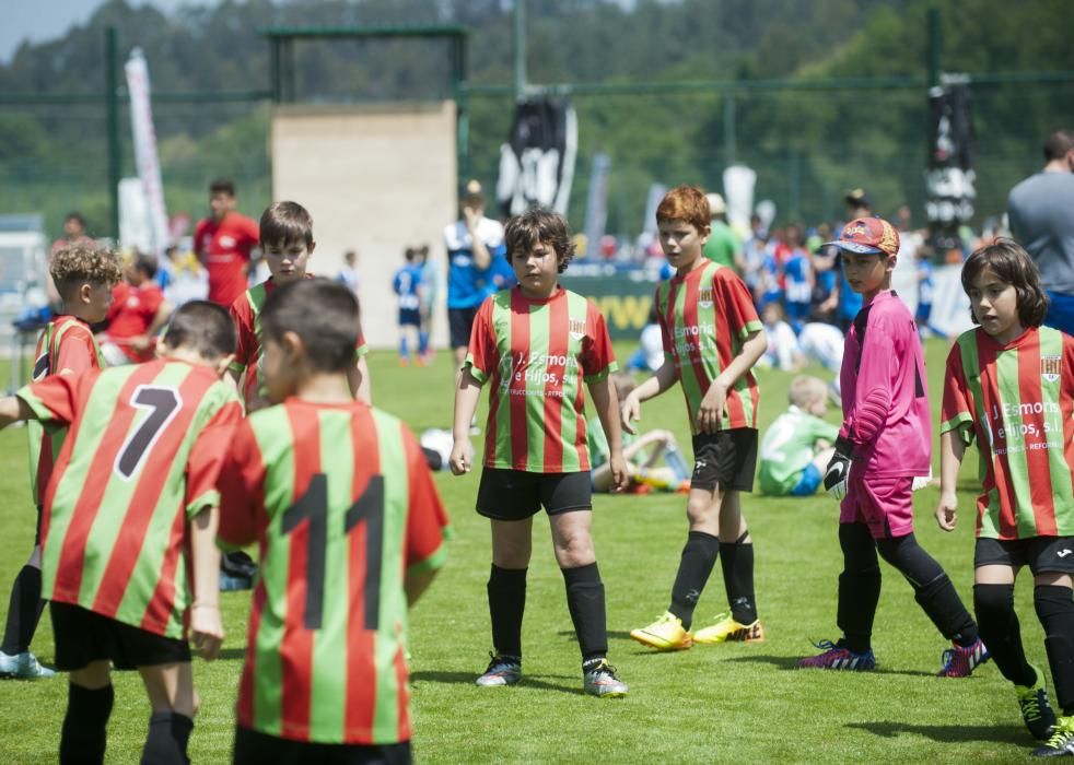 3.000 pequeños futbolistas en Abegondo