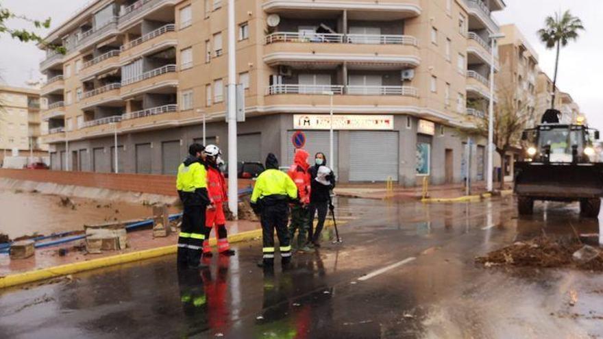 Cinco personas son rescatadas en Orpesa como consecuencia de las lluvias