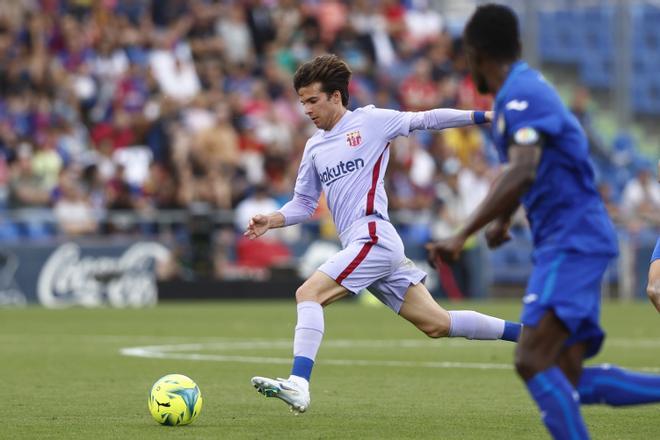 Mateu Alemany podría estar barajando una cesión para Riqui Puig para sumar minutos