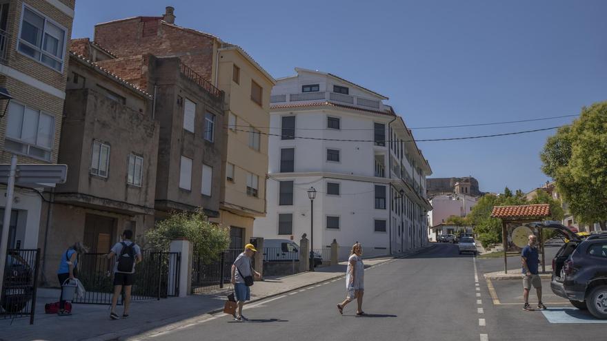 Los vecinos de Sacañet, Teresa y las pedanías de Andilla vuelven a casa