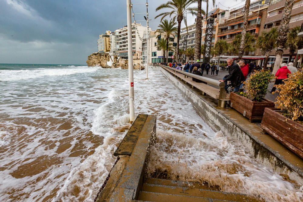La subida del nivel del mar haya hecho desaparecer el arenal de Levante