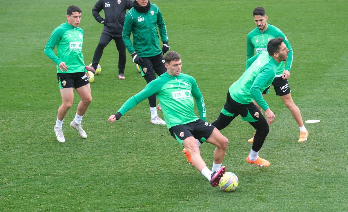 Lucas Boyé en el entrenamiento de hoy en el Elche CF