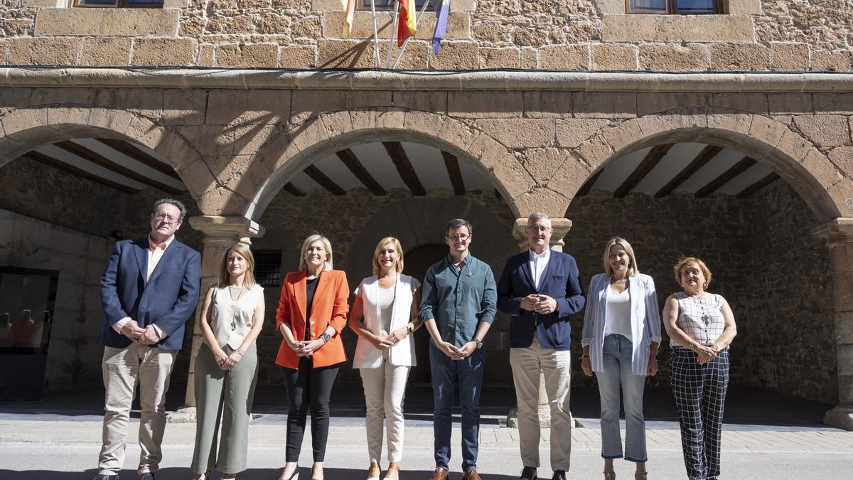 Cargos de las administraciones provinciales y autonómicas de Castellón y Teruel, tras la reunión celebrada este jueves en El Toro