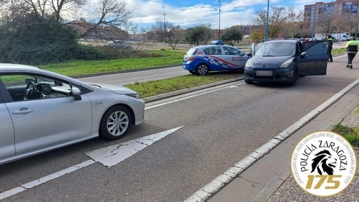 Positivo en cocaína y a velocidad excesiva: así fue la huida de un conductor sin carnet en Zaragoza cuando la policía intentaba detenerle
