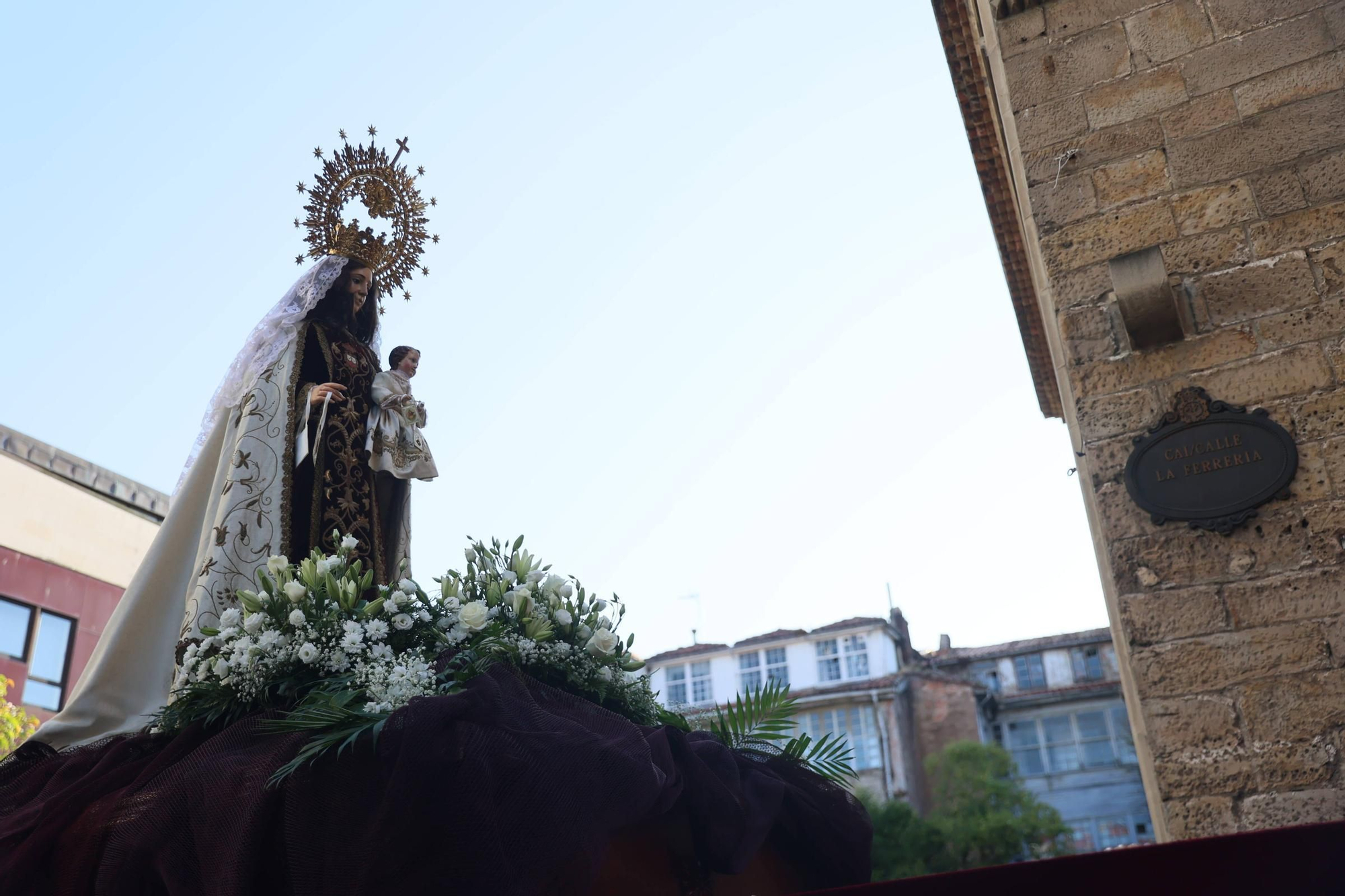 EN IMÁGENES: La procesión del Carmen en Avilés