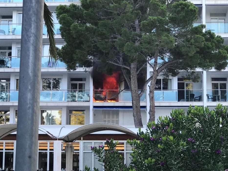 Incendio en el Eurotel de la Costa de los Pinos