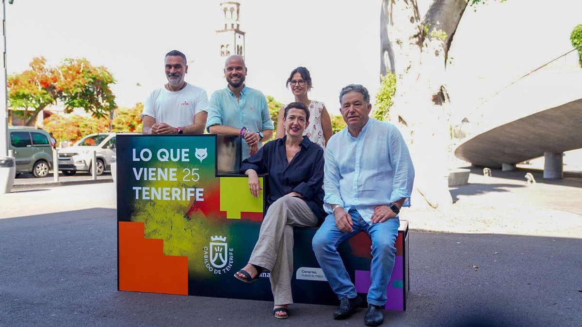 Delegación pontevedresa con María Guerra, en Santa Cruz de Tenerife